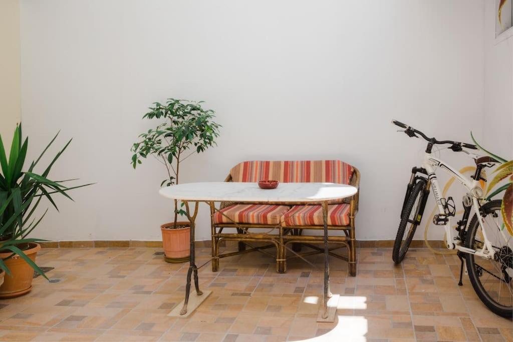 Renovated, Open And Functional Old City House Heraclión Exterior foto